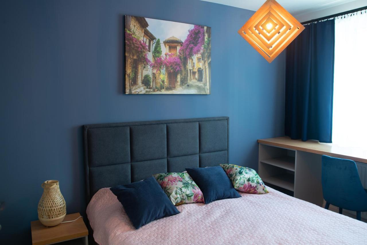 Apartament Niebieski - Okrzei Келце Екстериор снимка